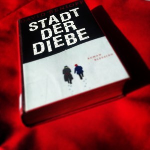 David Benioff - Stadt der Diebe