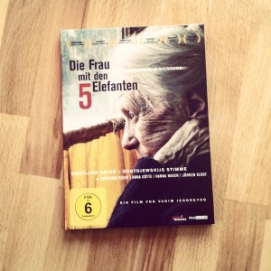 Die Frau mit den 5 Elefanten