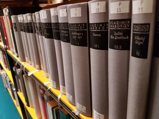 Die Nabokov-Gesamtausgabe in der Paderborner Universitätsbibliothek.
